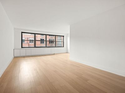 345 E 81st St APT 8J