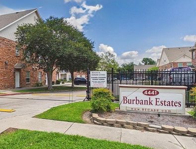 4441 Burbank Dr APT 804