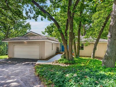 7116 Applewood Dr