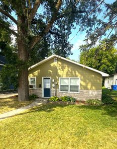 1030 West Ave