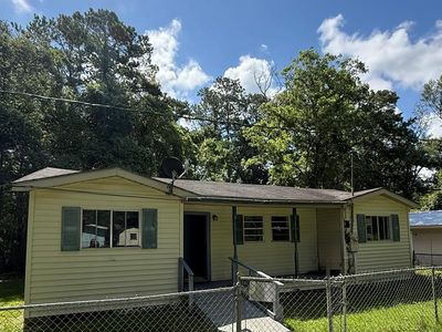Property at 504 5th St, Picayune, MS