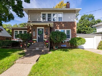 332 Forest Rd