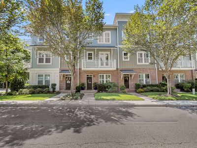 98 Vincent Dr