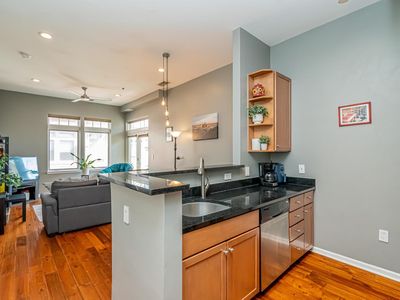 309 Holland Ln Unit 307