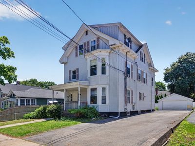 62 Ash St