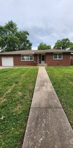 Property at 117 S Tennessee Ave, Chanute, KS