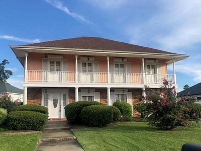 1816 Lake Salvador Dr