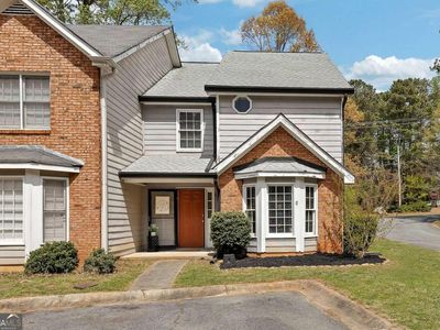 1085 Country Club Pl NW