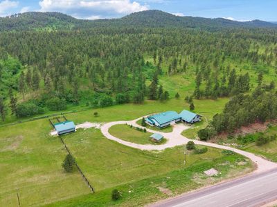 22615 Highway 385