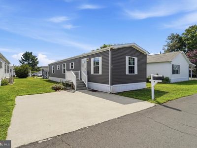 44 Kennedy Dr