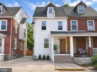 Property at 235 E County Line Rd, Ardmore, PA
