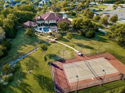211 Pine Dr