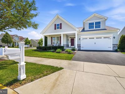 3 Espalier Ln