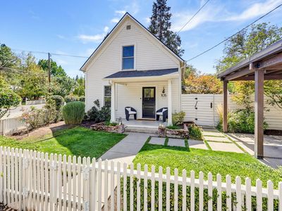 105 W Pine St