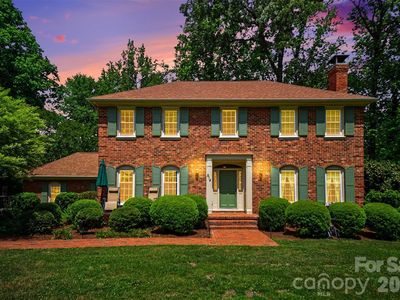 814 S Main St