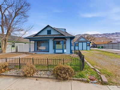573 S Main St