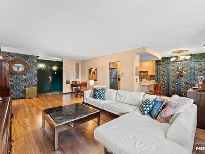 6040 Boulevard East #Ma