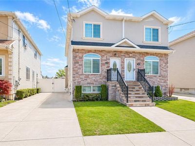 168 Hopkins Ave
