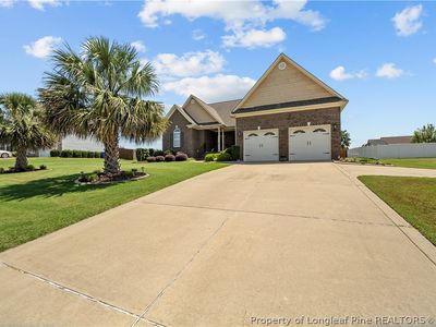 605 Oakridge Dr