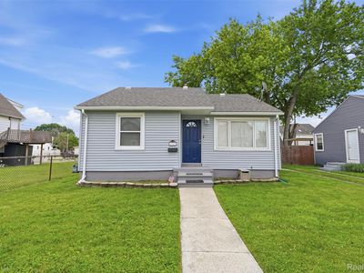Property at 1717 Lindbergh St, Wyandotte, MI