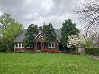 124 Greenlawn Dr