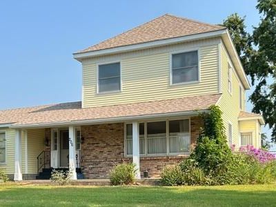 Property at 206 E 3rd St, Starbuck, MN