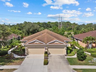 395 Capulet Dr