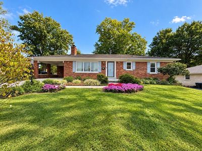 1037 Algonquin Trl