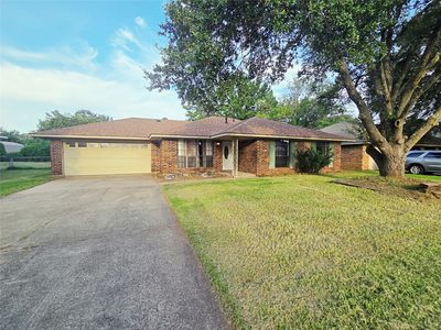4911 Longstreet Pl