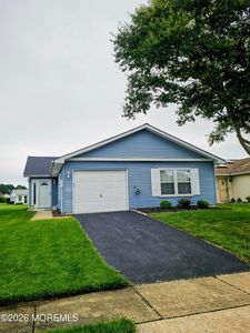 57 Everest Drive S