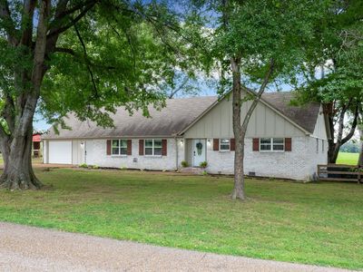 40 Vandergrift Dr