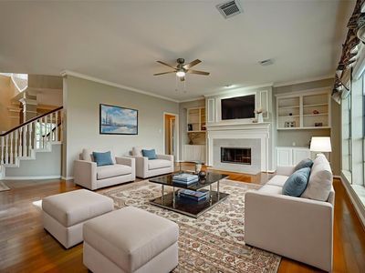 4415 April Meadow Way