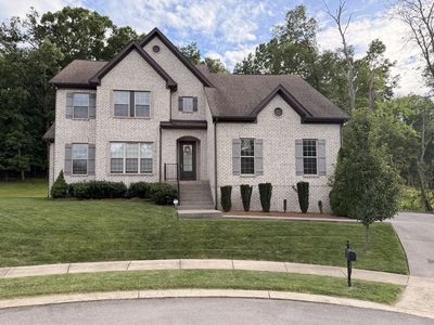 137 Burntash Ln