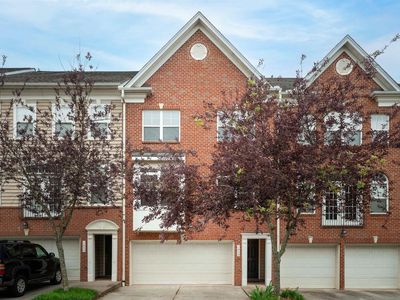 1039 Glenwood Station Ln