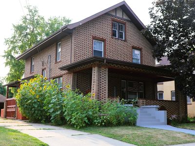 812 S Locust Ave