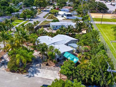 Property at 5041 NE 14th Ave, Pompano Beach, FL