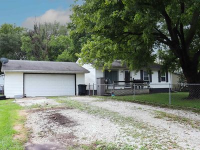 712 Lincoln Rd
