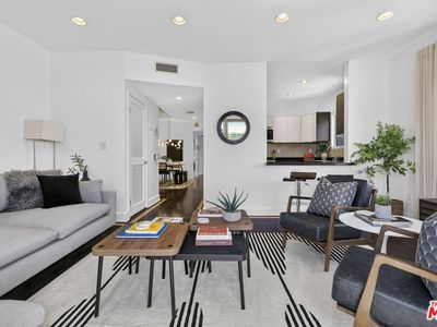 125 Sweetzer Ave #Penthouse 2a