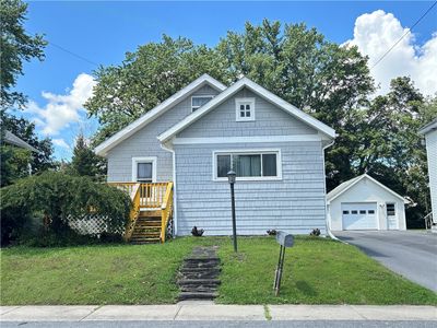 10 Pleasant Ave