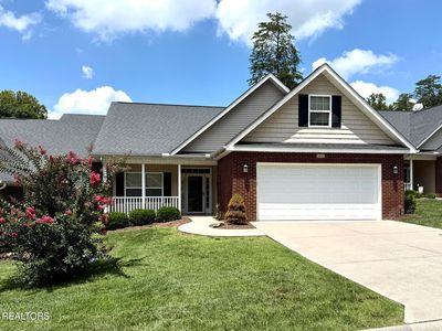 1631 Autumn Path Ln