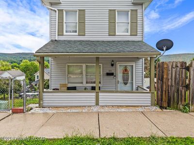 24 Sheridan St