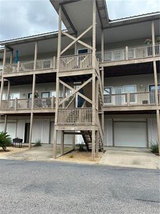 4 Yacht Club Dr APT 170