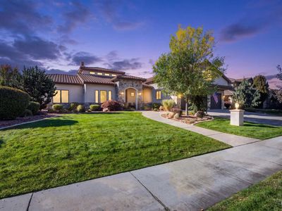 1037 W Cherry Bello Dr