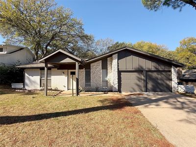 Property at 702 Chestnut Dr, Arlington, TX