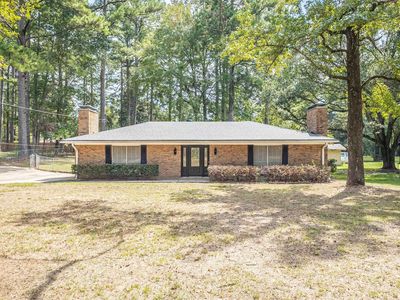 3105 Lakeview Pl