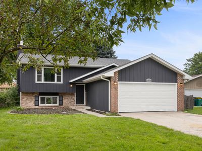 13716 S Amherst Ct