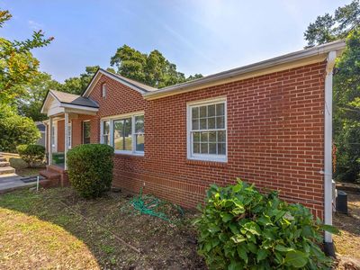 3114 University Ave