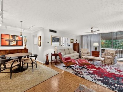 1300 Queens Rd Unit 209