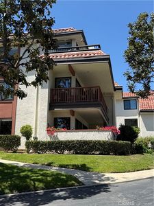 6368 Riviera Cir