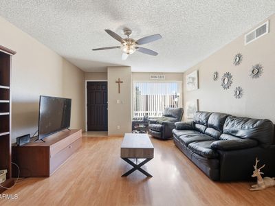 1927 E HAMPTON Avenue #221